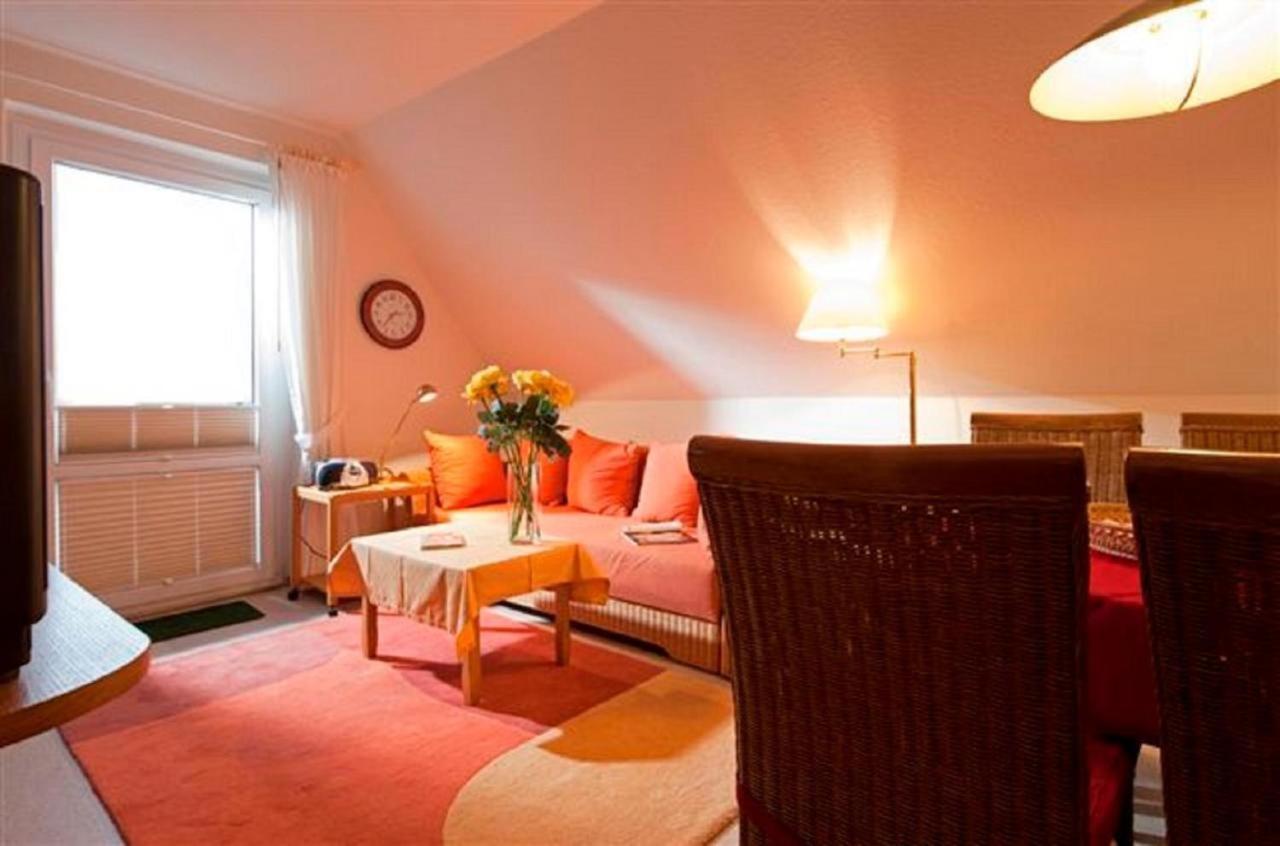 Ferienhaus Mien Huske ノルダーナイ 部屋 写真